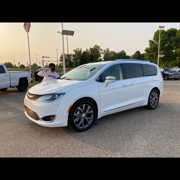 Meet your Posher, Max - Picture 1 of 1